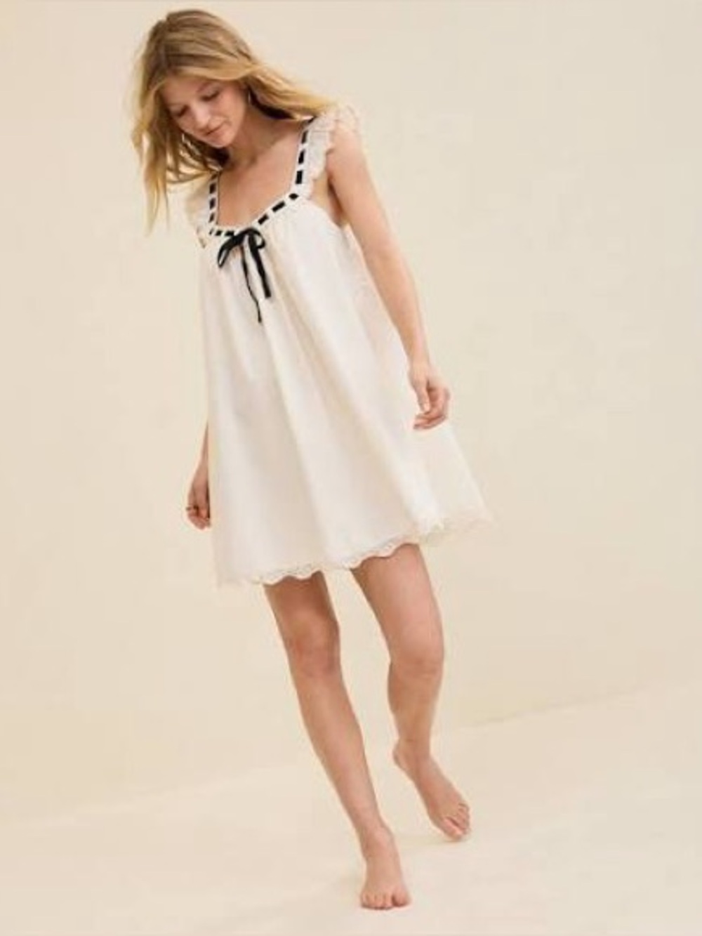 Aerie fem bow nightie